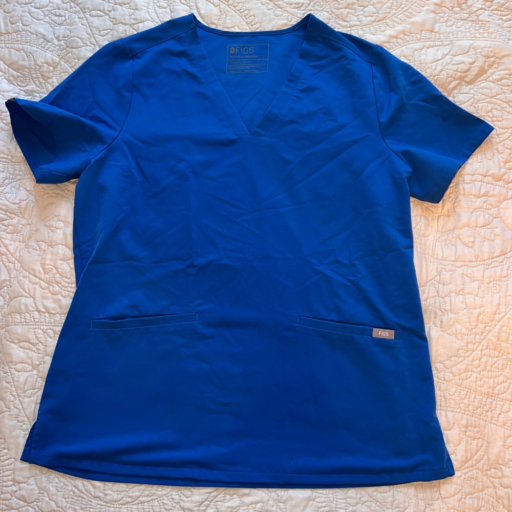 FIGS Women’s Royal Blue Casma Three-Pocket Scrub Top; Size L